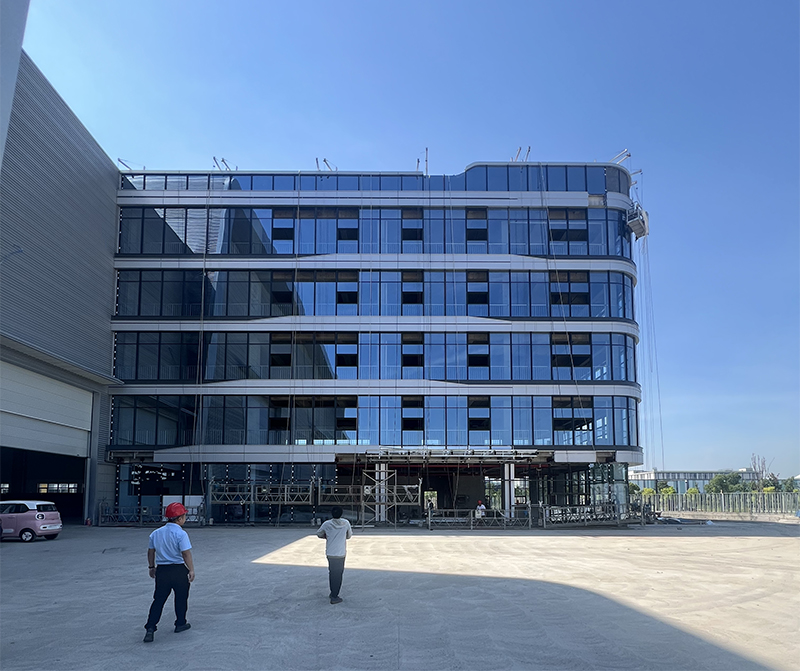 年产10套大型模块化化工装备绿色智能制造建设项目-辅房玻璃幕墙工程